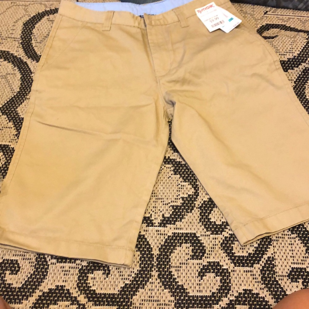 Short capris